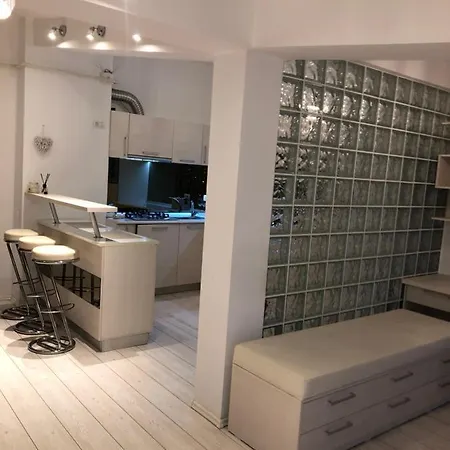 Apartament White Apartment